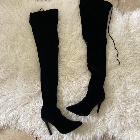 Zara Shoes - Velvet thigh high boots